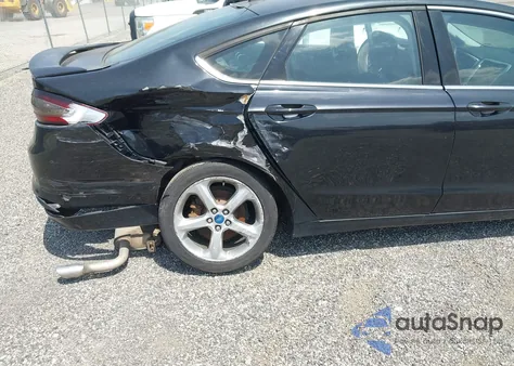 2013 Ford Fusion Se z USA, uszkodzony, nr VIN 3FA6P0H7XDR335902